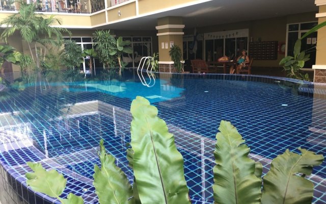 Pratumnak 1 bed With sea View at Siam Oriental Twins