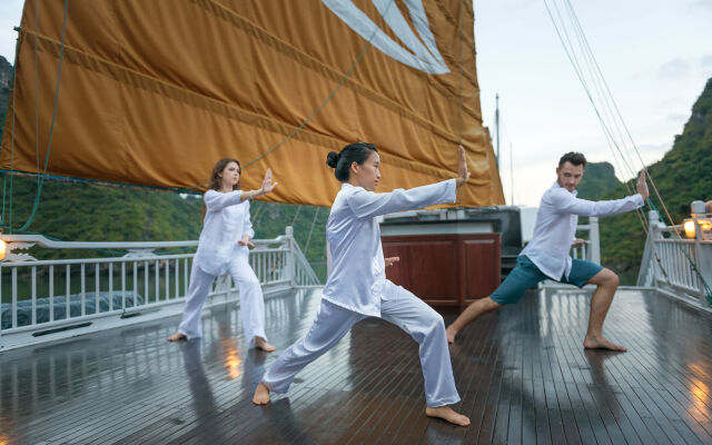 Paradise Sails Cruise Ha Long