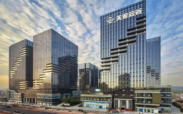 Lavande Hotel (Shenzhen North Railway Station, Gangtou Metro Station)