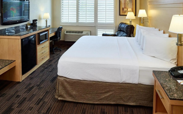 LivINN Hotel St. Paul – I-94 – East 3M Area