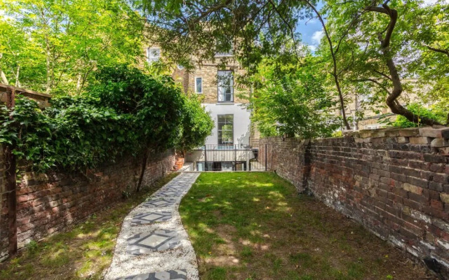 Stunning 2 Bedroom House in Peaceful London Fields