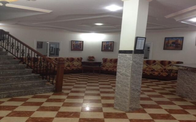 Motel Paris Dakar