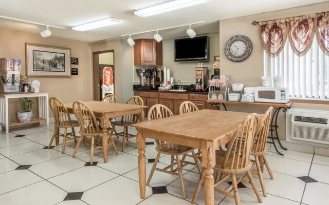 Super 8 Elizabethtown