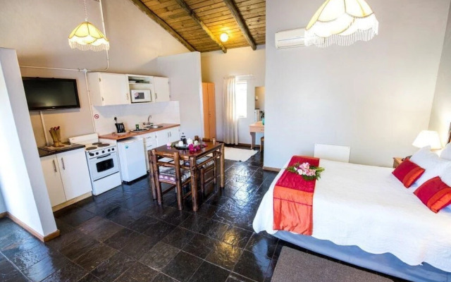 Brookside Lodge B&B