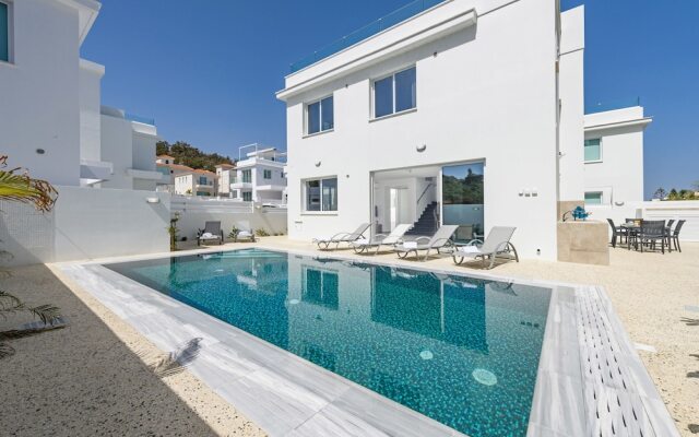 Green Bay Villa No 15