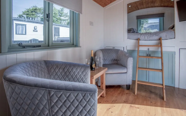 Willow - 1 Bedroom - Amroth