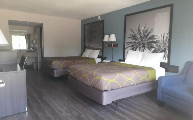 Super 8 Dania/fort Lauderdale
