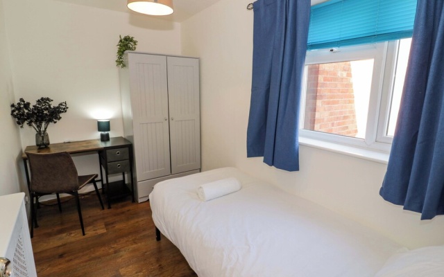 7 Waverton Mews