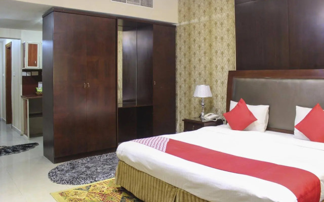 OYO 137 Clifton International Hotel