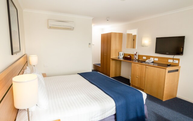 Edgewater Hotel