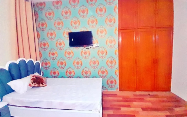 Hotel Rose One Lahore