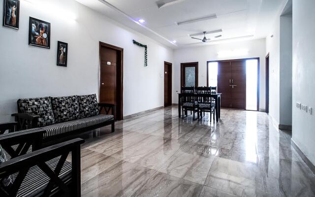 Capital O 14731 Hillside Hotel Kukatpally