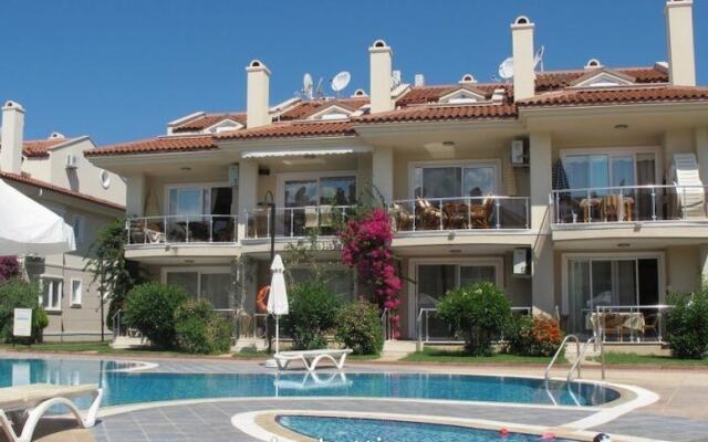 Villa AQ14 by JoyLettings