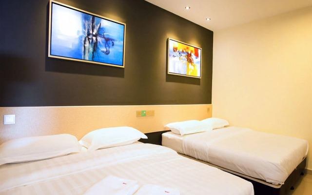 One Avenue Hotel