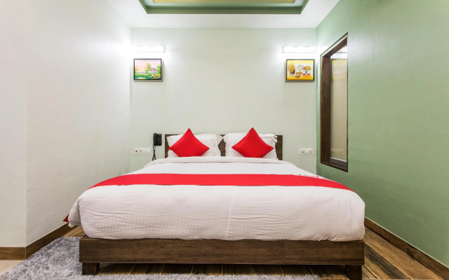 Capital O 15445 Hotel Sheekhar Inn
