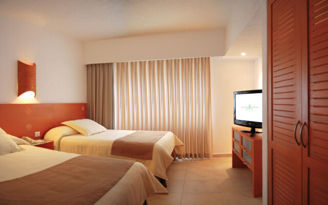 Laguna Suites Golf & Spa