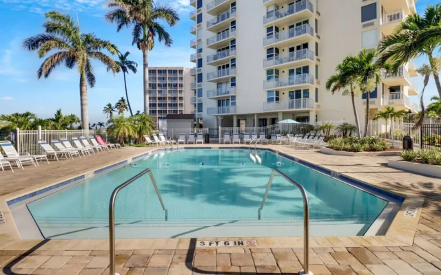 Estero Beach & Tennis 207 C