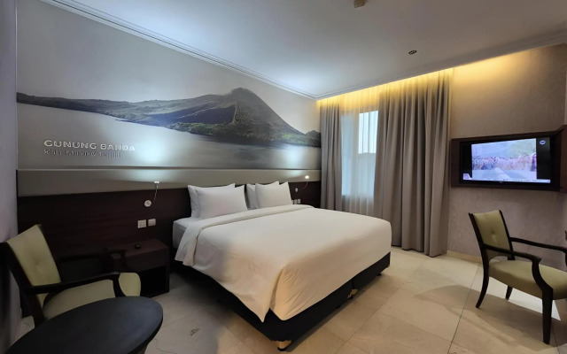 ZEN Premium Near Grand Indonesia Mall