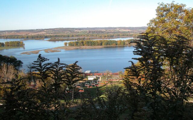 Chestnut Mountain Resort