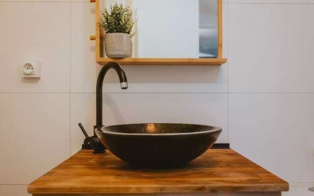 La Marquise Charles de Fittes