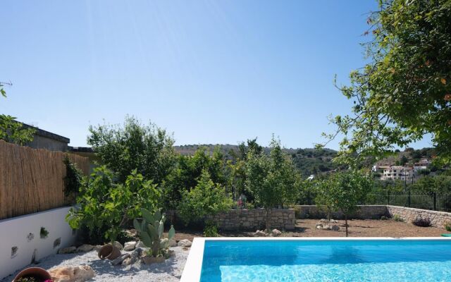 Silver Gem Villa With Private Pool