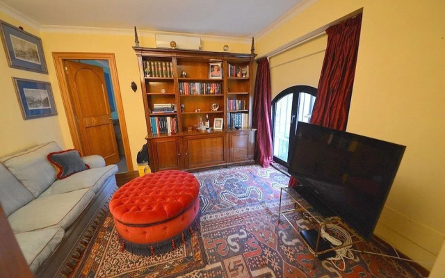 Prestigious Apartment Via Giulia