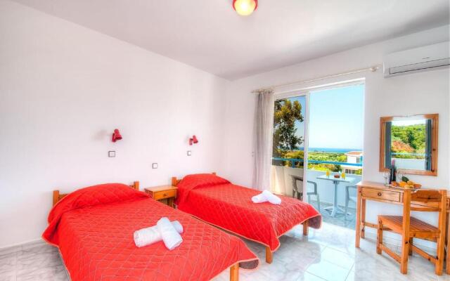 Studio with sea view in Fanes