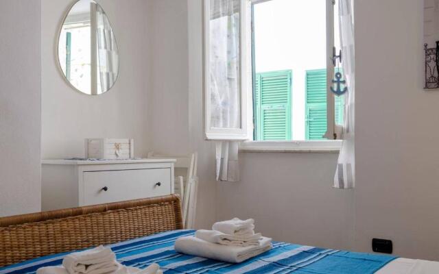 ALTIDO Flat for 4, close to 2 Beaches, Sestri Levante