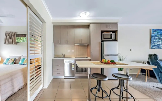 Alpha 8 on Waterson - Airlie Beach