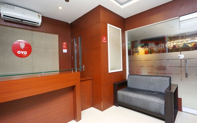OYO 5075 Khaleej Residency