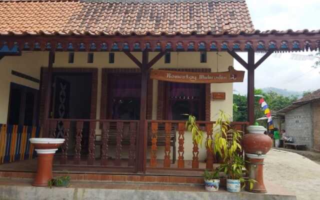 Home Stay Muhrodin