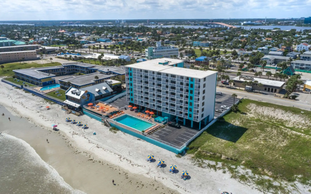 Comfort Inn & Suites Daytona Beach Oceanfront