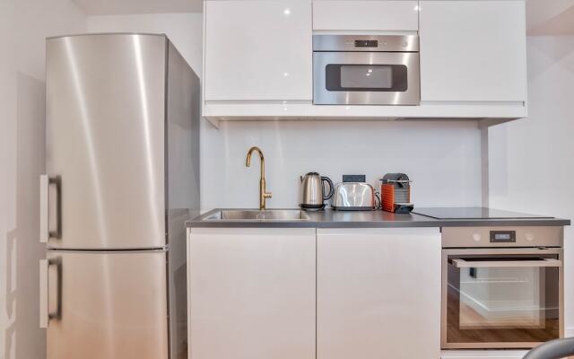 102 Urban Opera Picasso