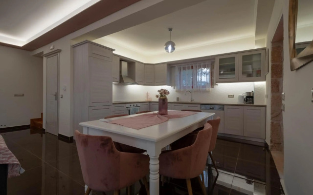 Agro Art Boutique & Luxury Villas