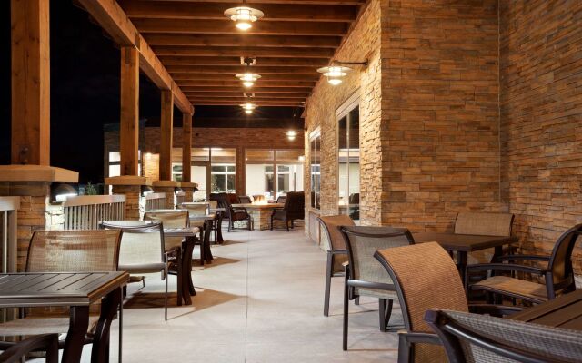 Country Inn & Suites by Radisson Roseville - St. Paul
