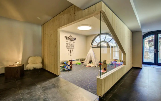 Thedrus luxury apt, swimming pool, SPA & more