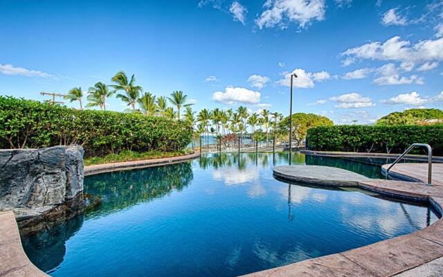 Beach Villas at Kahaluu Beach