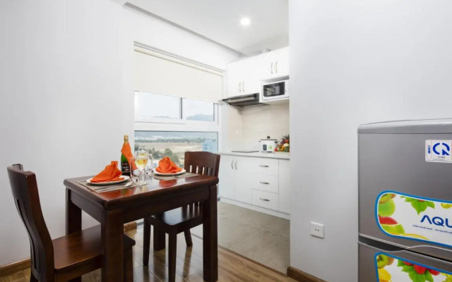 Maple Leaf Hotel & Apartment