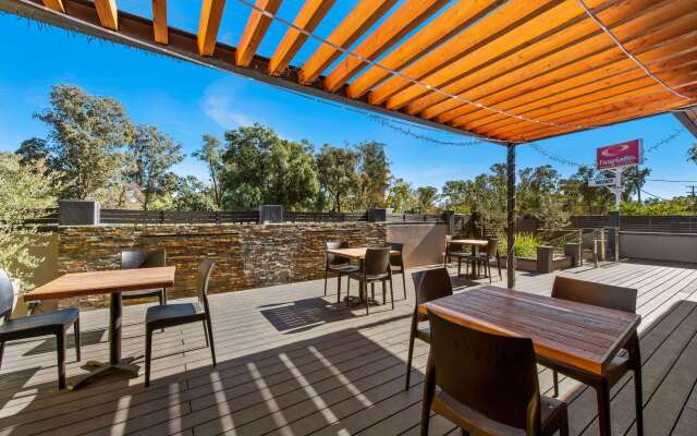 Comfort Inn Moree (formerly Econo Lodge Moree)