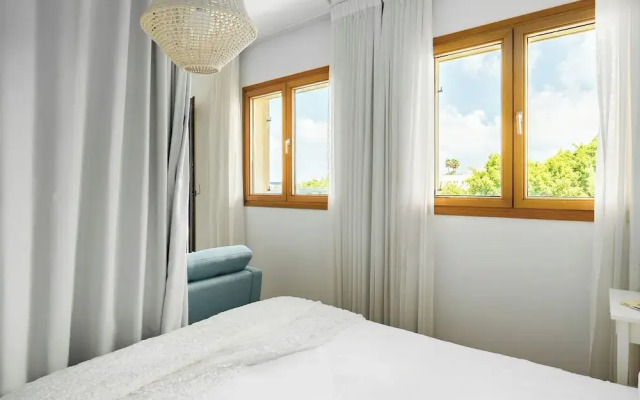 Jaffa Beachfront Studio by Sea N' Rent