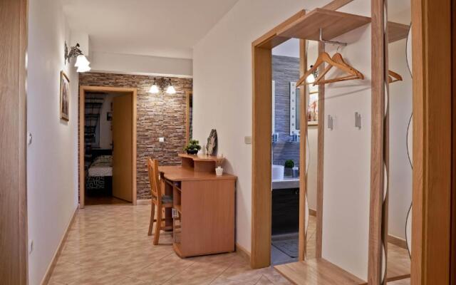 Apartment Dalibor 1870