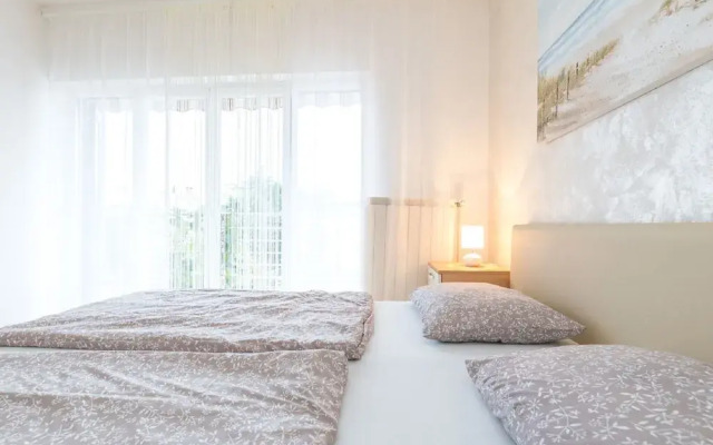 Spacious Holiday Home near Sea