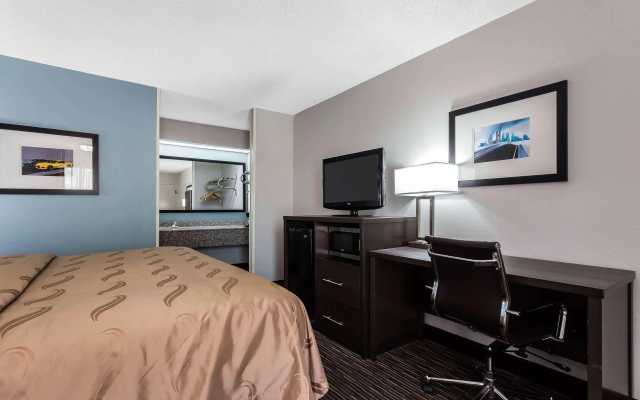 Quality Inn & Suites Mooresville - Lake Norman
