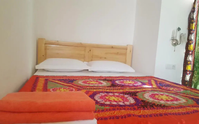 Amir Hostel