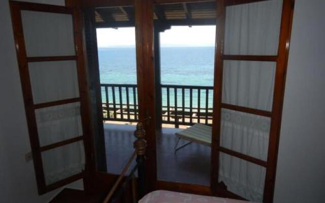 Seafront Villa Apartment 1st Floor
