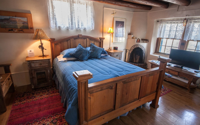 Pueblo Bonito Inn