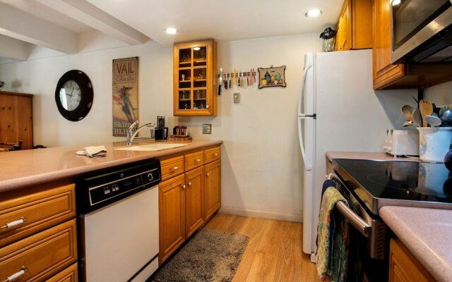 311 Vail International - 2 Br Condo