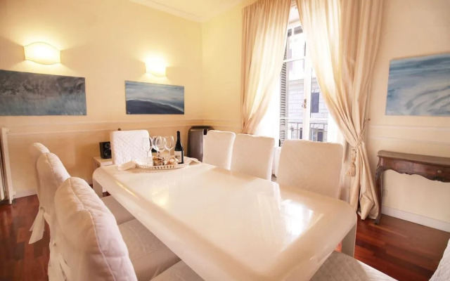 Prestigious Family Apt near St. Peter