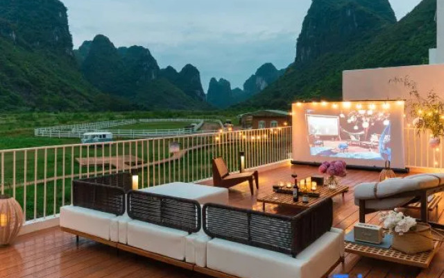 Yongshui River Store of the Thousand and One Courtyard Hopes Resort