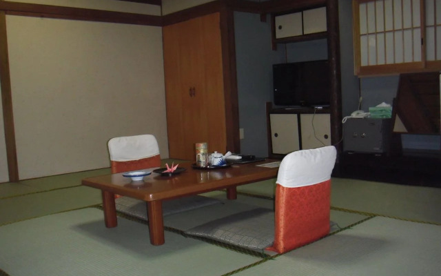 Tsuruya Ryokan